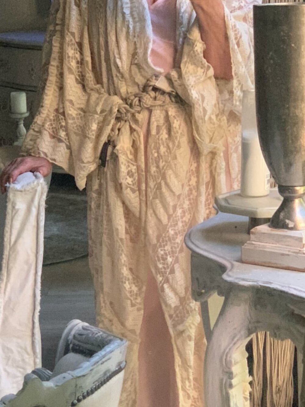 VINTAGE FREE PEOPLE LACE KIMONO SHAWL